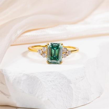 2.2ct Aurora Green Dream Ring Engagement Ring Band Step Cut Synthetic Moissanite Ring Jewelry S925