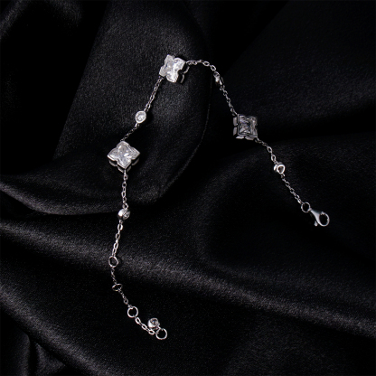 3.5ct Elegant Four-Leaf Clover Bloom Adjustable Bracelet Lab-Created Moissanite Bracelet S925 Sterling Silver Moissanite Jewelry Engagement Wedding Anniversary Perfect Gifts