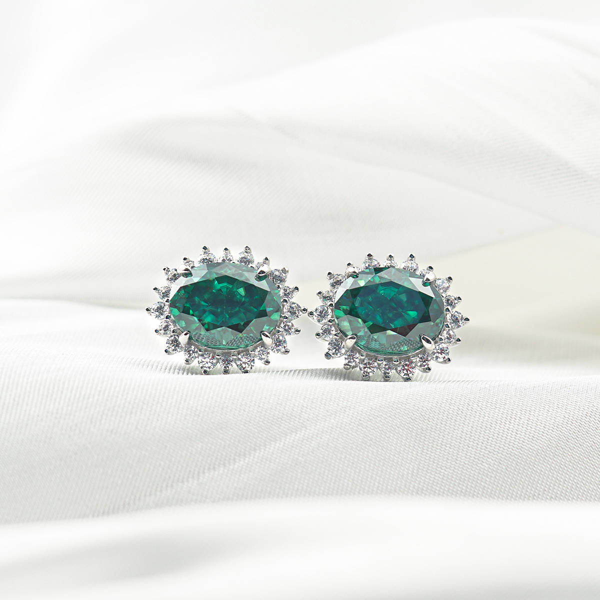 2ct Oval Synthetic Moissanite Sunflower Stud Earrings S925