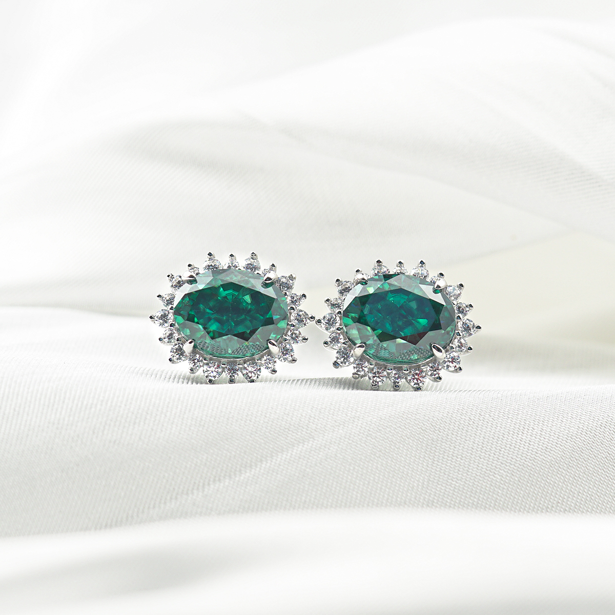 2ct Oval Synthetic Moissanite Sunflower Stud Earrings S925