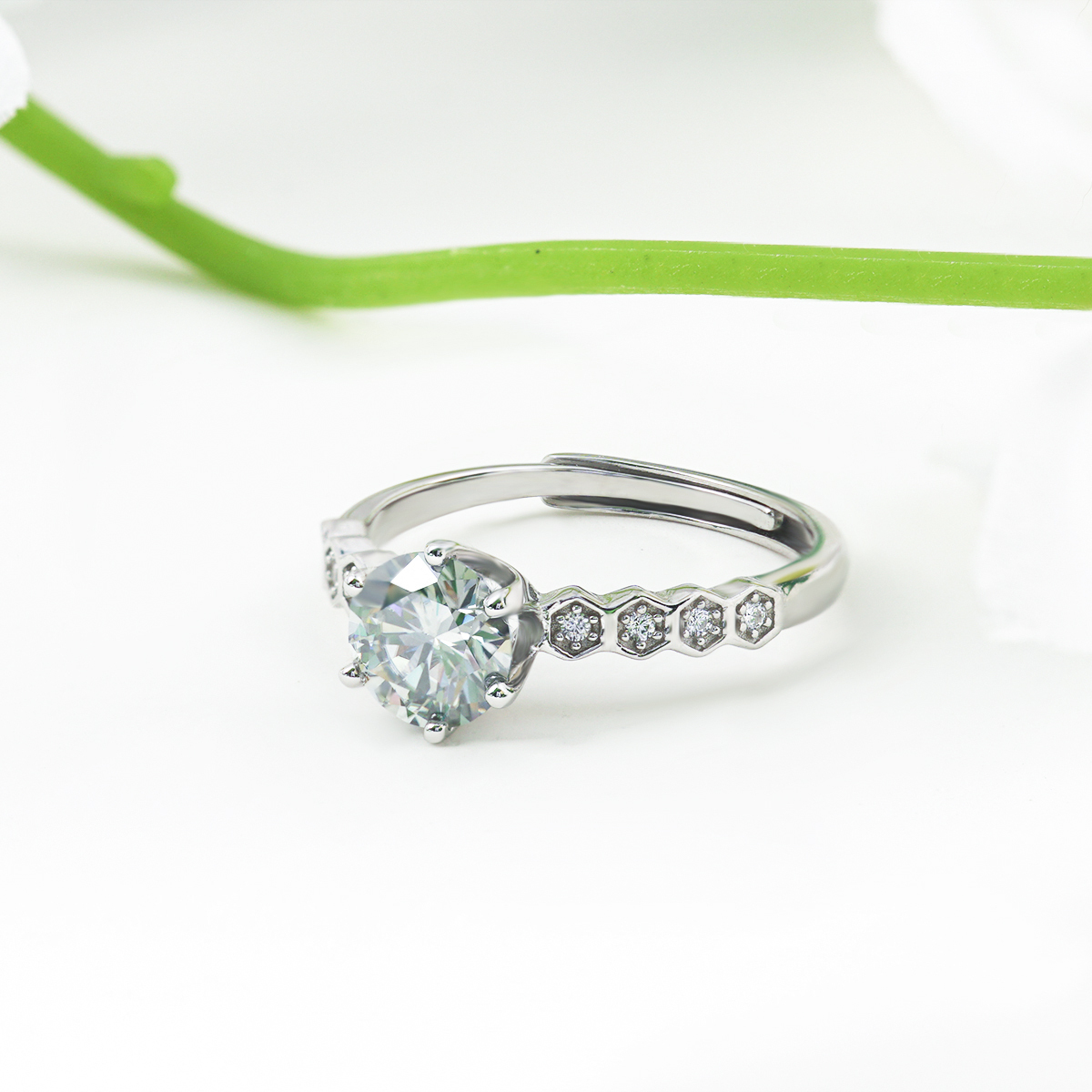 1ct Round Synthetic Moissanite Honeycomb Ring S925