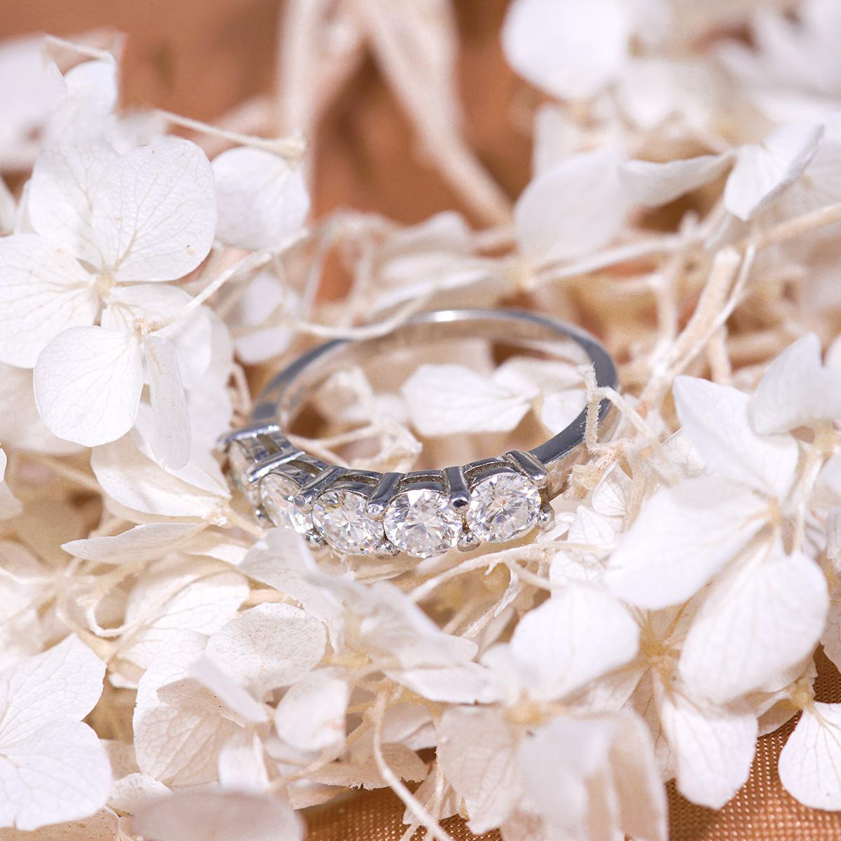 1.5ct D Color S925 VVS Clarity Round Synthetic Moissanite Half Eternity Stacking Band