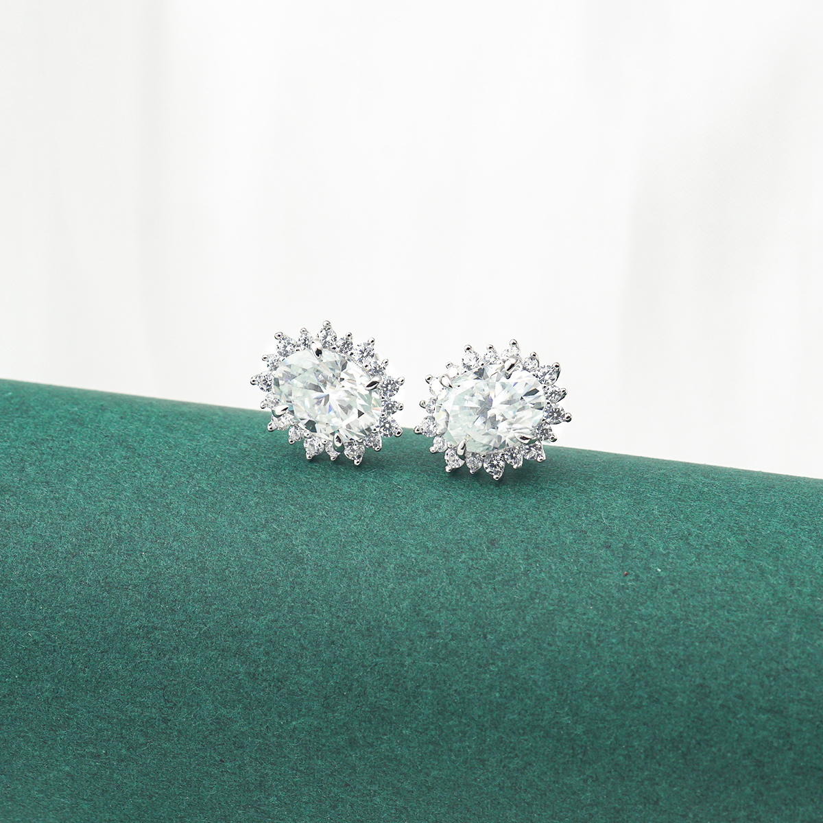 1-3ct Oval Synthetic Moissanite Sunflower Stud Earrings S925
