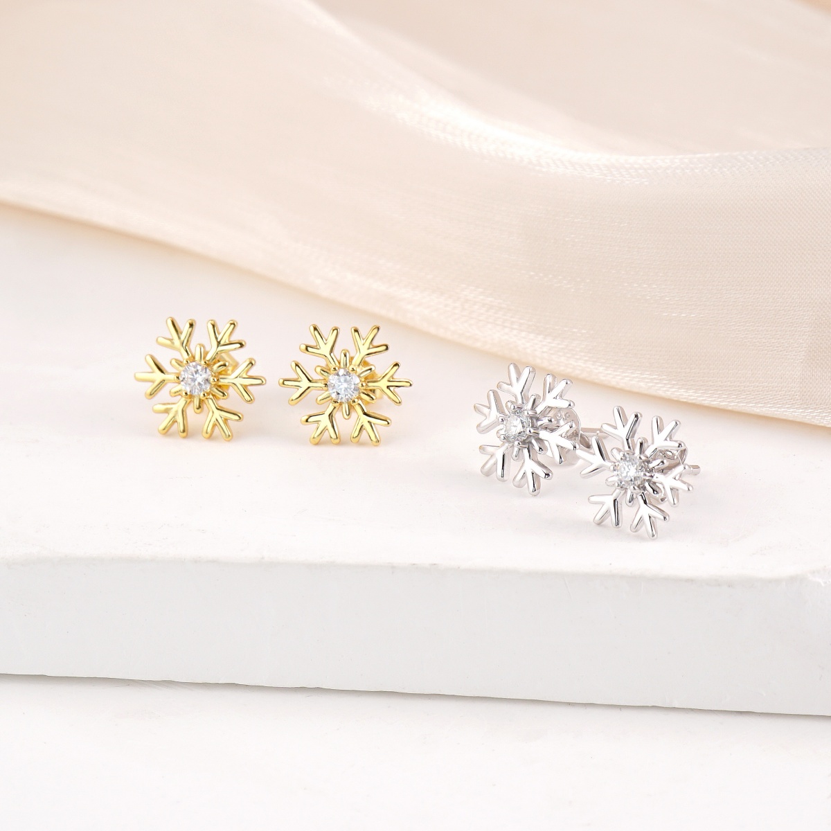 Delzzad Romantic Icy Snowflake Stud Earrings Synthetic Moissanite S925 Earring Jewelry Perfect Birthday Engagement Anniversary Christmas Gift