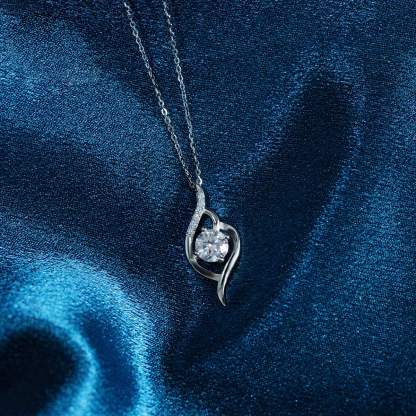 S925 1CT ROUND CUT SYNTHETIC MOISSANITE LOVE NECKLACE PENDANT GIFT FOR WOMEN