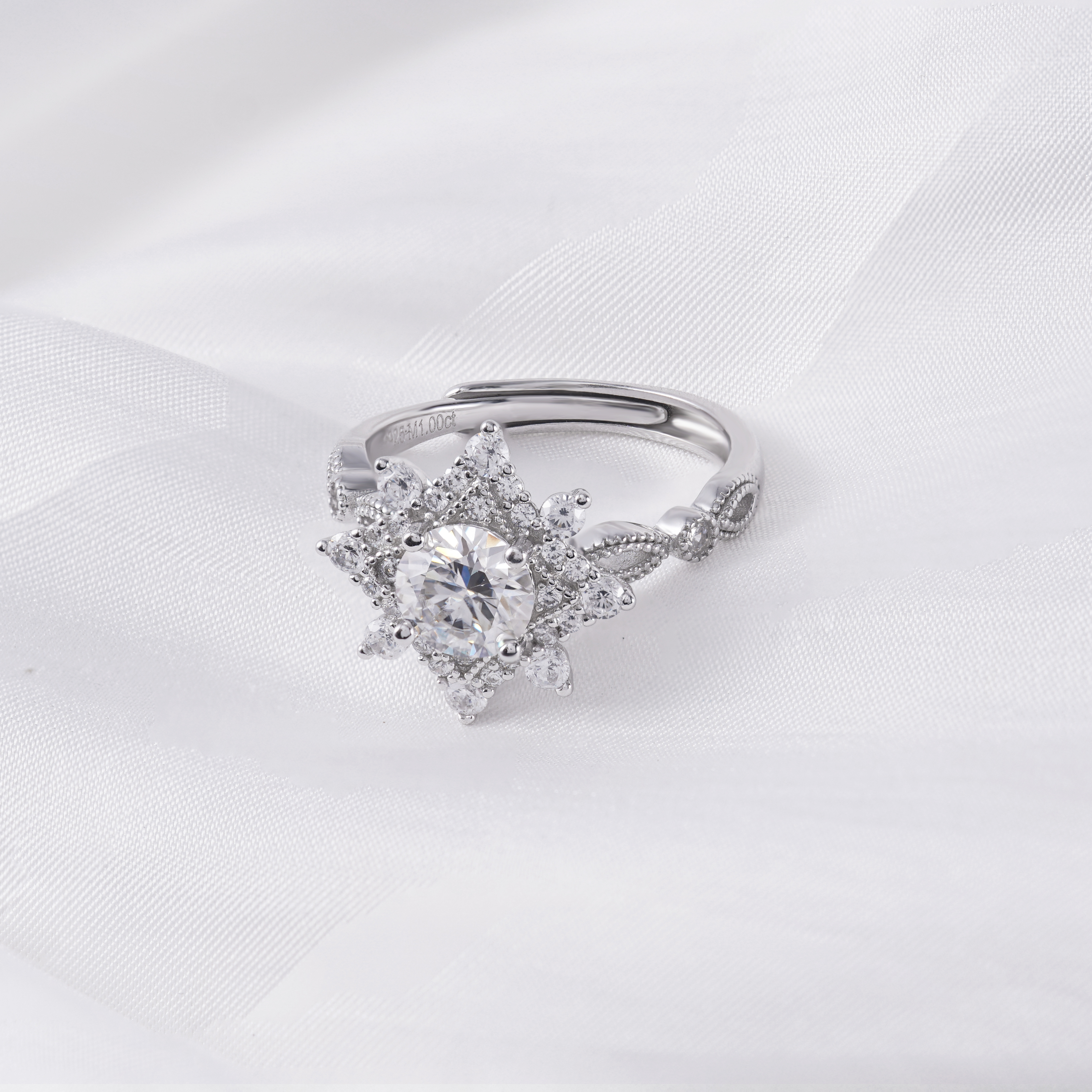 1ct Round Synthetic Moissanite Ring S925