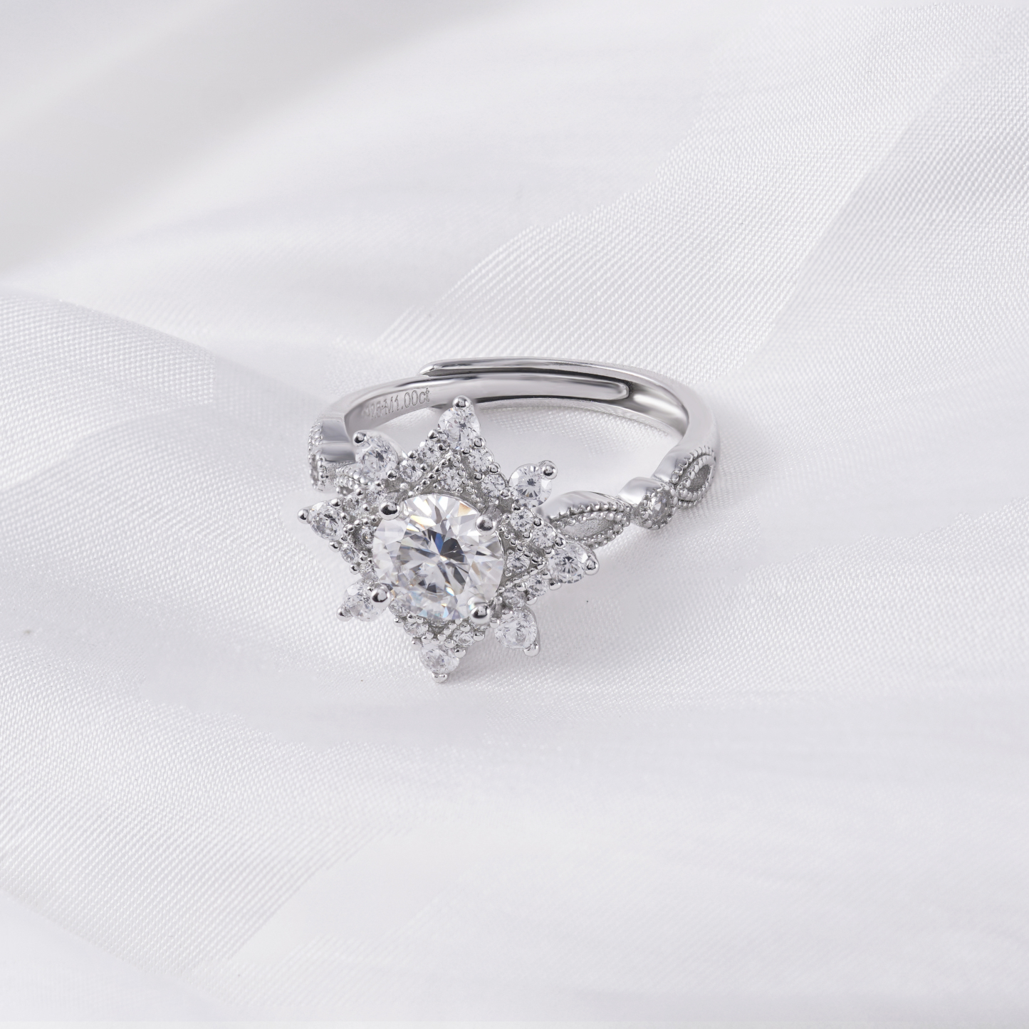 1ct Round Synthetic Moissanite Ring S925