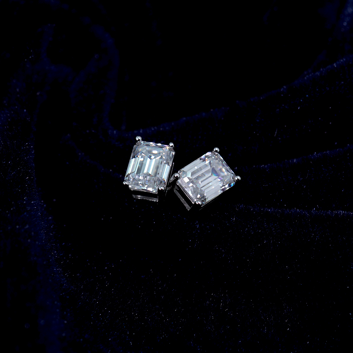 S925 Step Cut Synthetic Moissanite Stud Earrings Gift For Men Women