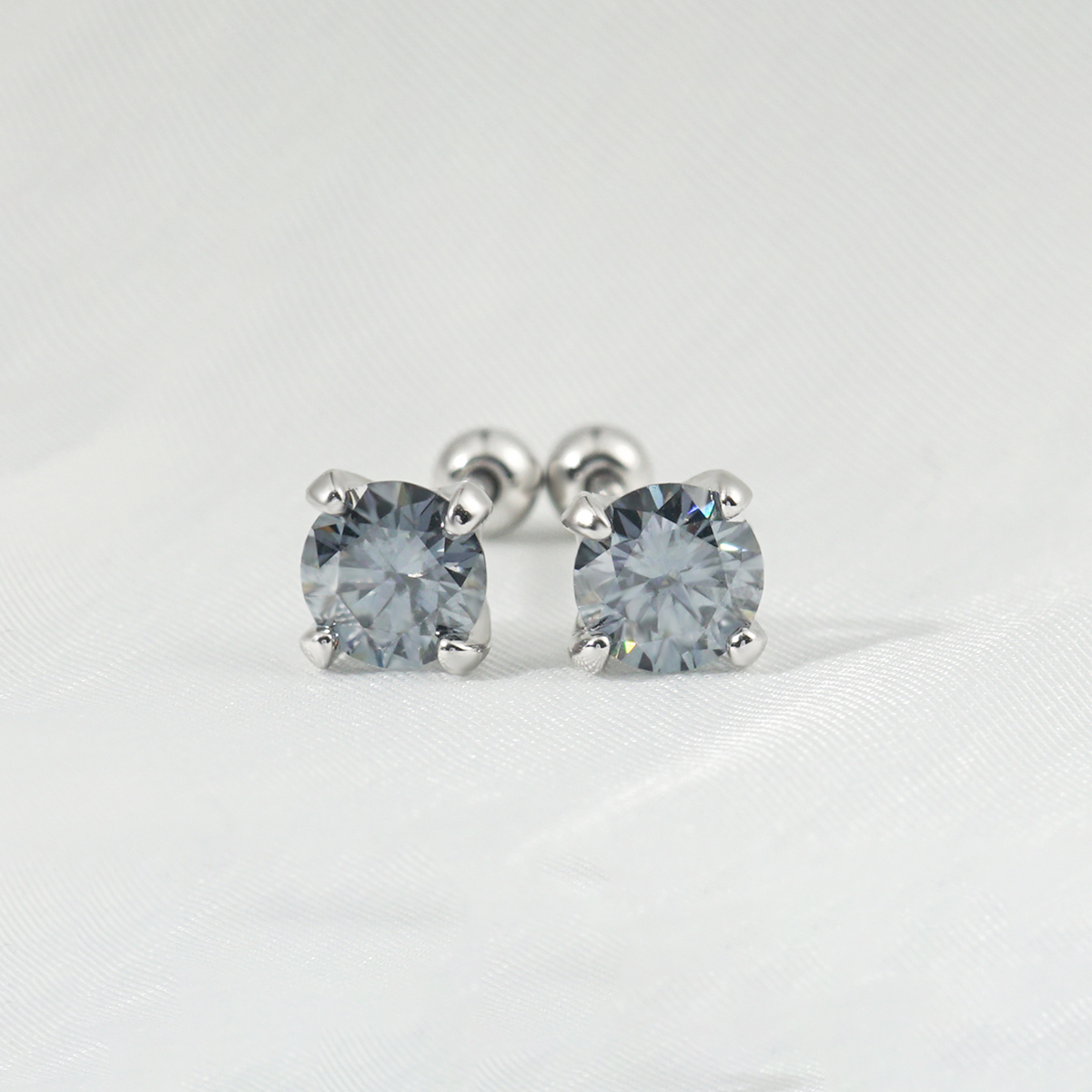 S925 0.5ct Synthetic Moissanite Exquisite Hip Hop Solitaire Four-Prong Stud Earrings Anniversary Birthday Mother's Day Gifts For Men Women