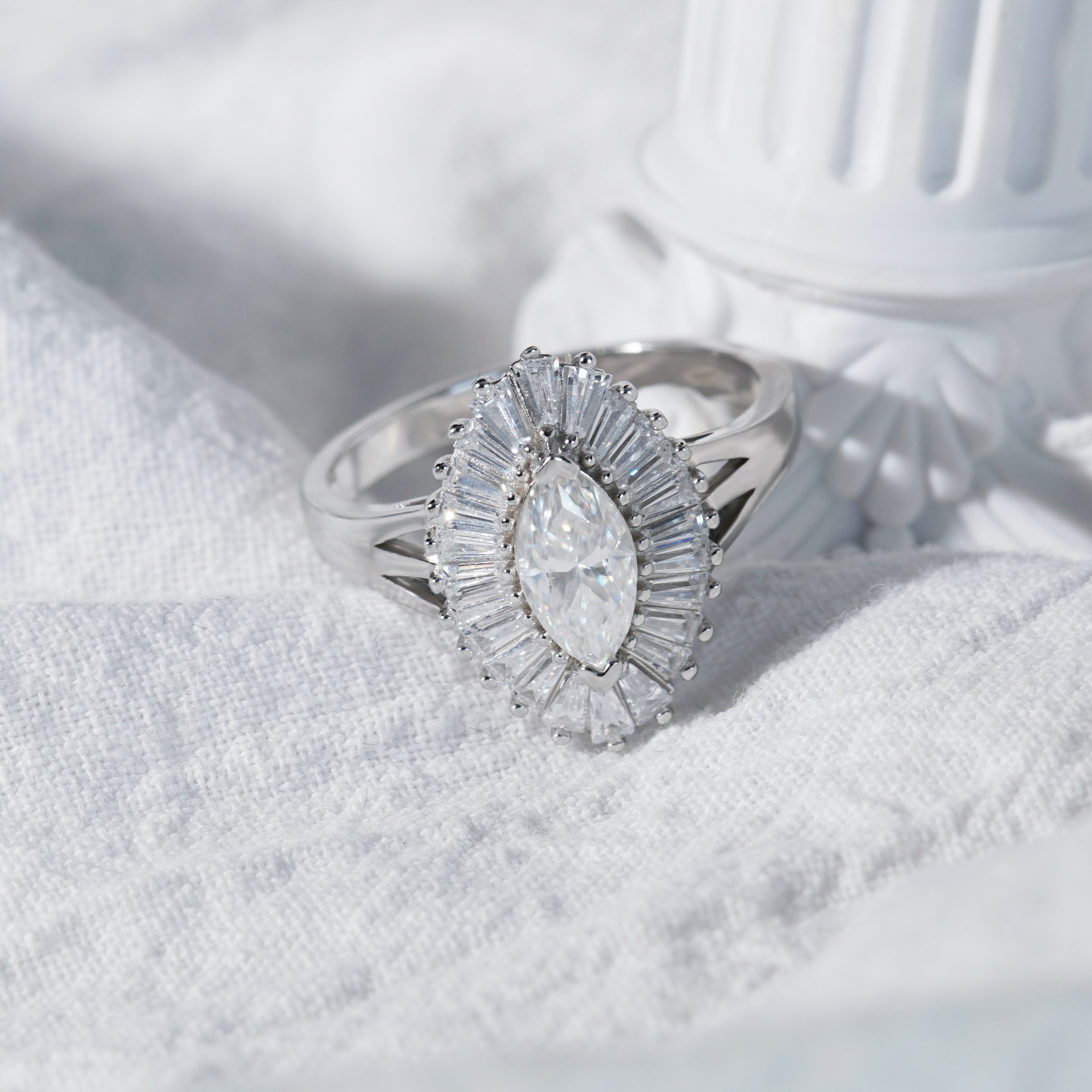 1ct Marquise Synthetic Moissanite Fashion Ring In 925 Sterling Silver Ring Band Jewelry Perfect Birthday Engagement Wedding Anniversary Gift