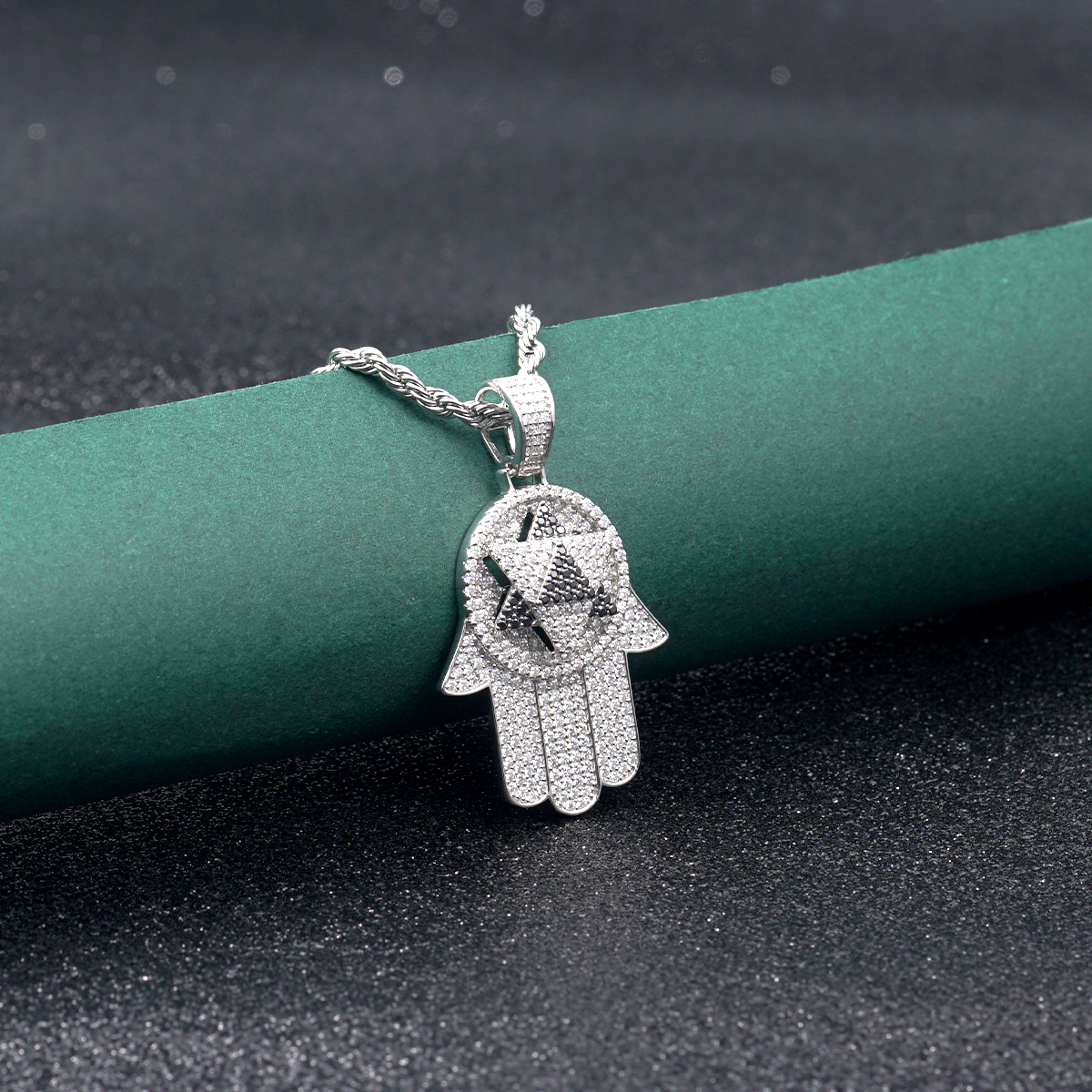 S925 2ct VVS Synthetic Moissanite Rotatable Bling Hand Charm Palm Pendant Necklace Anniversary Gift