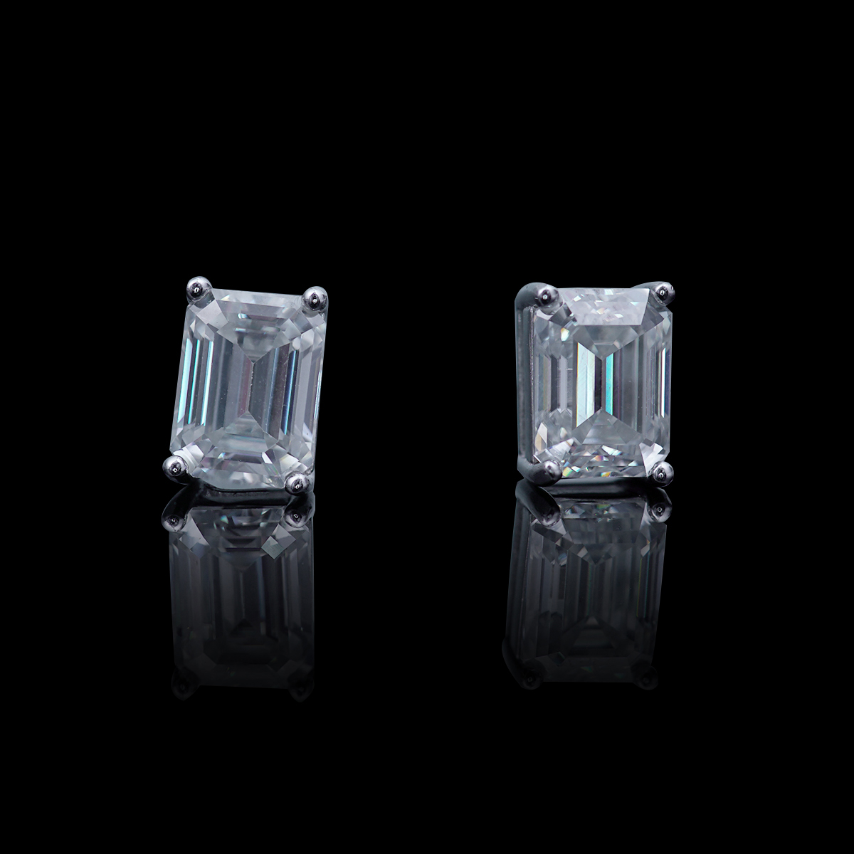 S925 Step Cut Synthetic Moissanite Stud Earrings Gift For Men Women