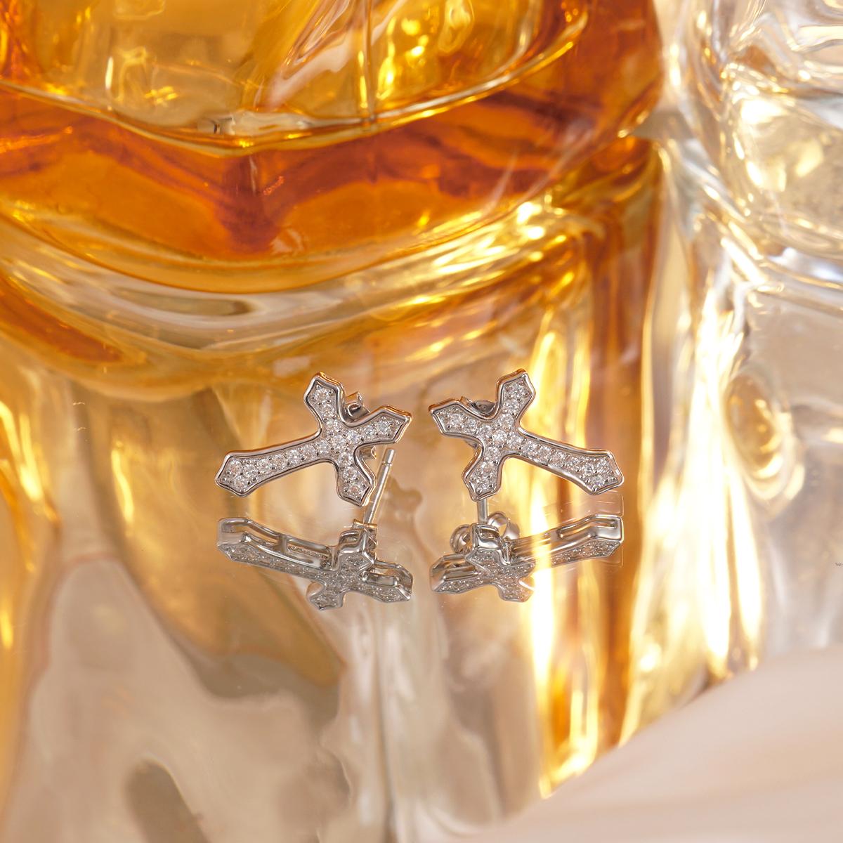 Hip Hop Bling Cross Stud Earrings S925 D Color VVS Synthetic Moissanite Unisex Earrings