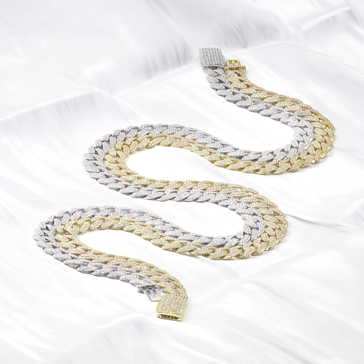 01style S925 VVS Synthetic Moissanite Hip Hop Unisex Cuban Link Necklace Chain