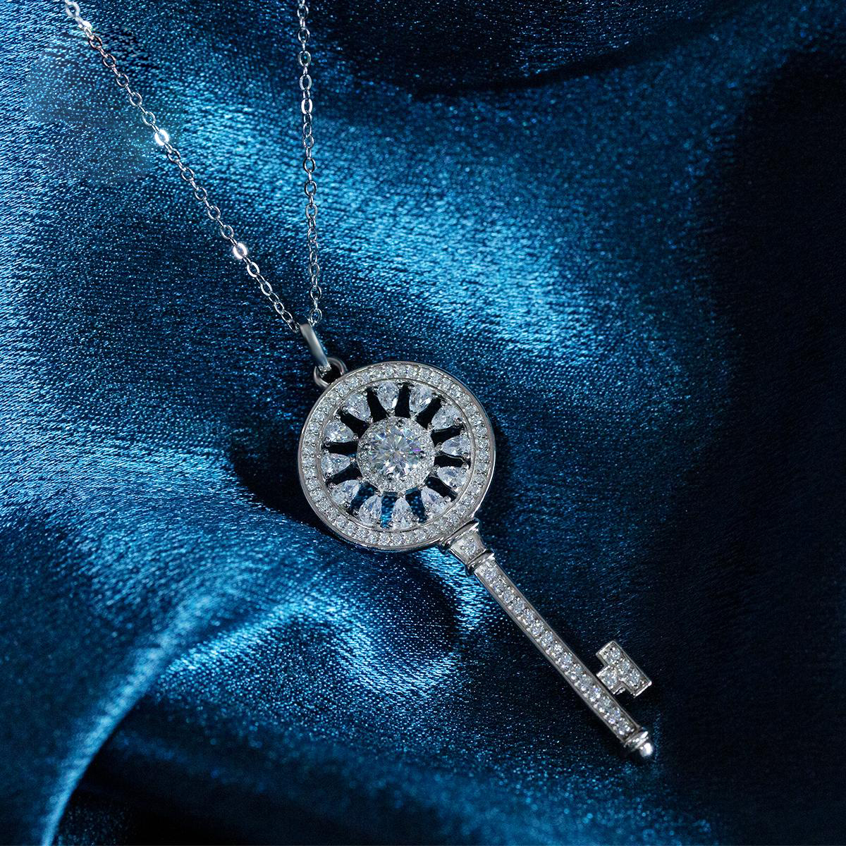 S925 SYNTHETIC MOISSANITE KEY CHARM NECKLACE CHAIN ANNIVERSARY GIFT FOR WOMEN