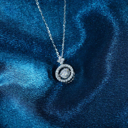 S925 1CT SYNTHETIC MOISSANITE ROUND HALO PENDANT FOR WOMEN