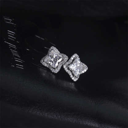 Delzzad Bling Luxury Four-Leaf Clover Earrings Lab-Created Moissanite Stud Earring S925 Sterling Silver Moissanite Jewelry Perfect  Gift for Men Women Wedding Set