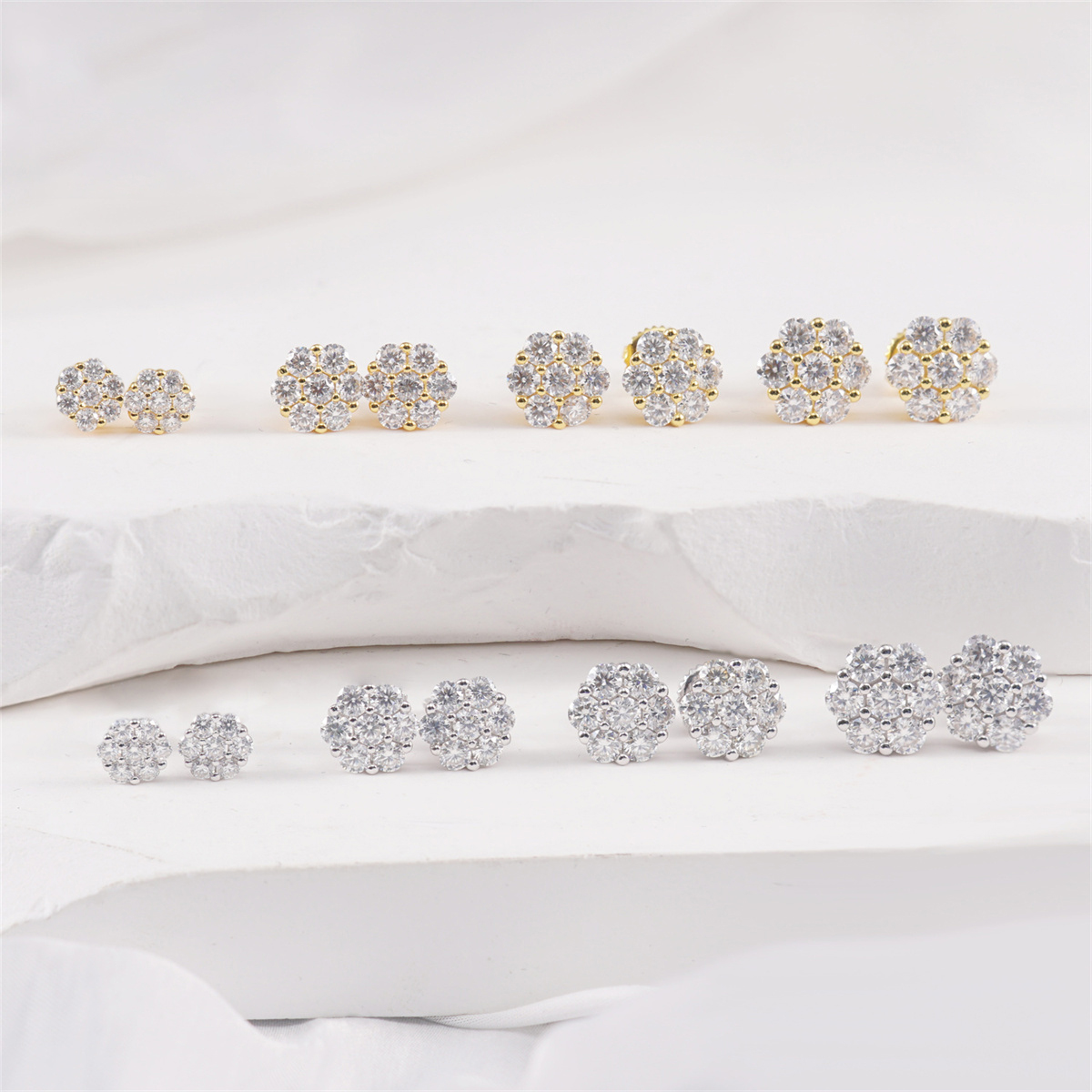 IcyBloom Floral Shine Stud Earrings 925S & VVS Moissanite