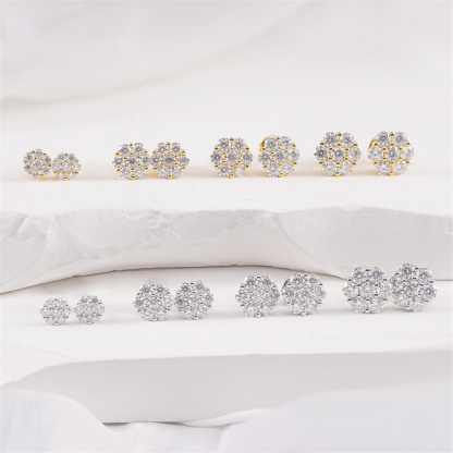 IcyBloom Floral Shine Stud Earrings 925S & VVS Moissanite