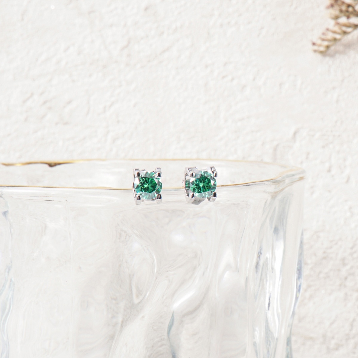 0.5ct Round Synthetic Moissanite Stud Earrings S925