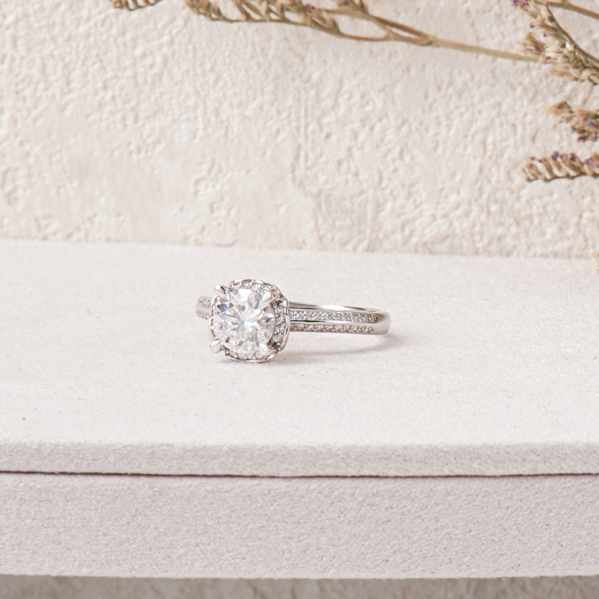 1ct Sparkle Flower Ring Synthetic Moissanite Ring S925