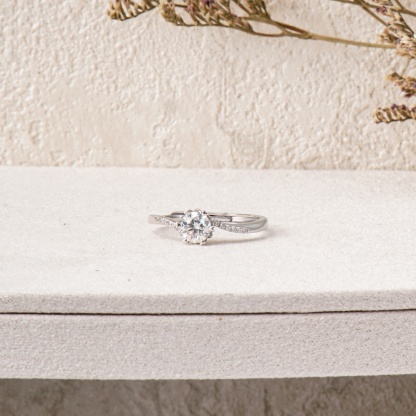 0.5ct Snowflake Ring Band Synthetic Moissanite Ring S925