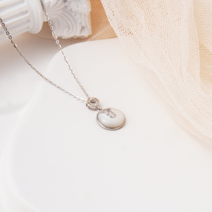 Classic Synthetic Moissanite Shell Pendant Necklace Chain S925