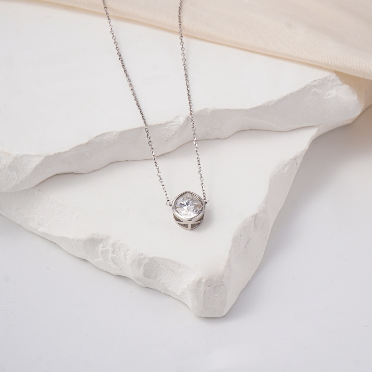 3.5ct Marquise Cut Synthetic Moissanite Pendant Necklace Chain S925