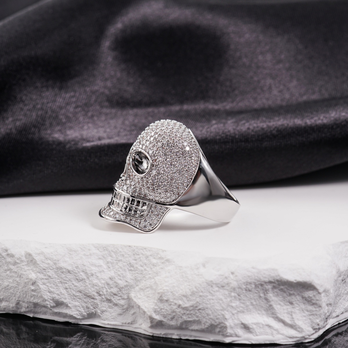 2.8ct Infinite Bone Ring Cool Hip Hop Rock Skull Ring VVS Synthetic Moissanite Ring Jewelry Copper Band