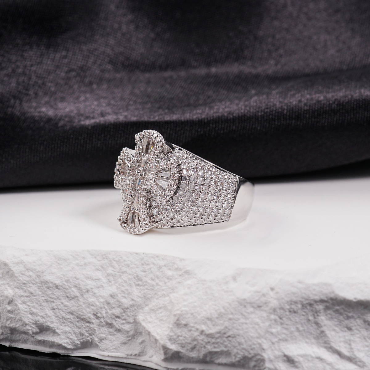 2ct Eternal Pillar Ring Fully Iced Out Ring Gothic Ring Band VVS Synthetic Moissanite Ring Jewelry Copper Band