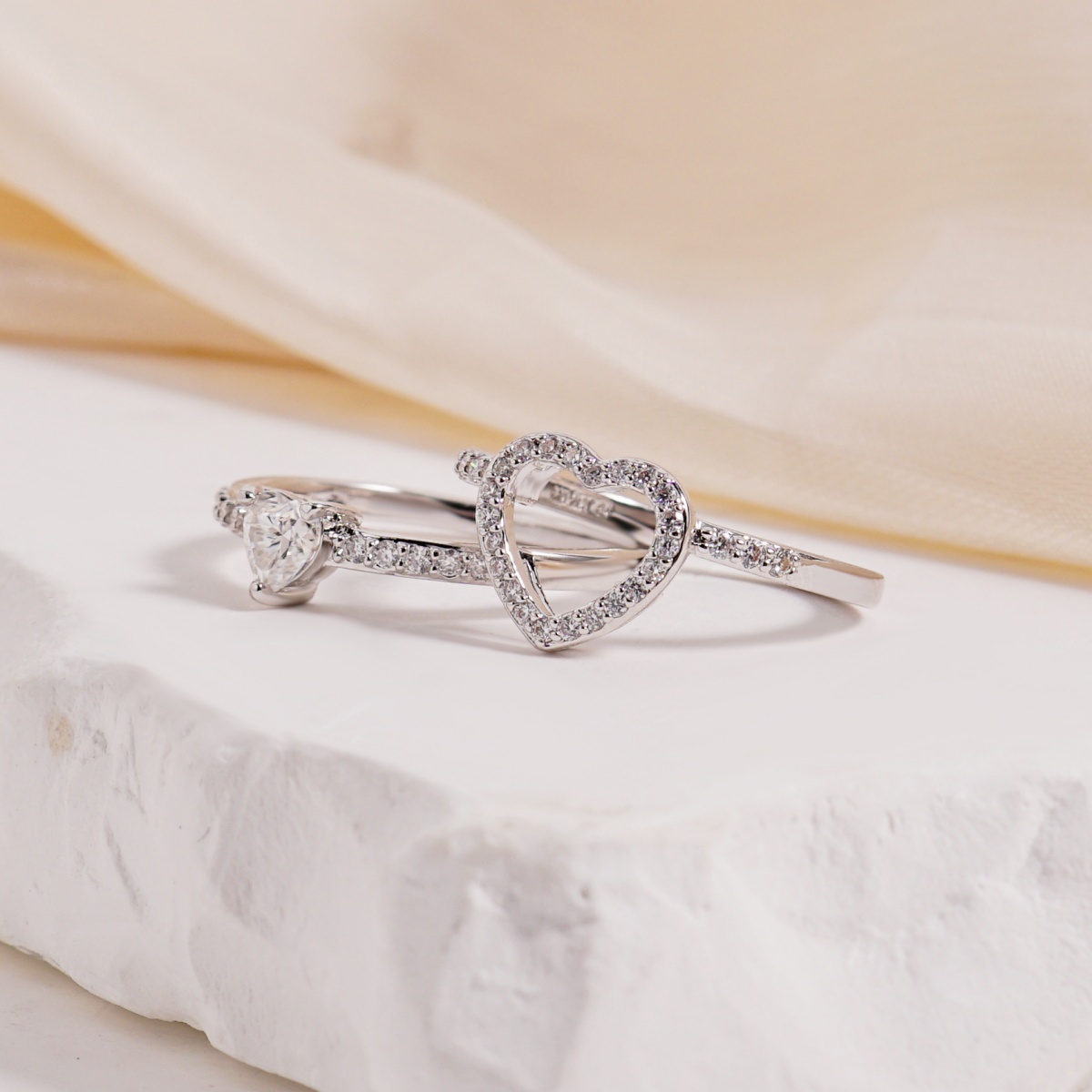 Halo Heart Cut Ring Set Heart Pair Stacking Ring Band D Color VVS Synthetic Moissanite Ring Jewelry Copper Band Wedding Band Engagement Ring Set Promise Ring Women's Ring for Engagement, Wedding Anniversary & Valentine's Day Gifts