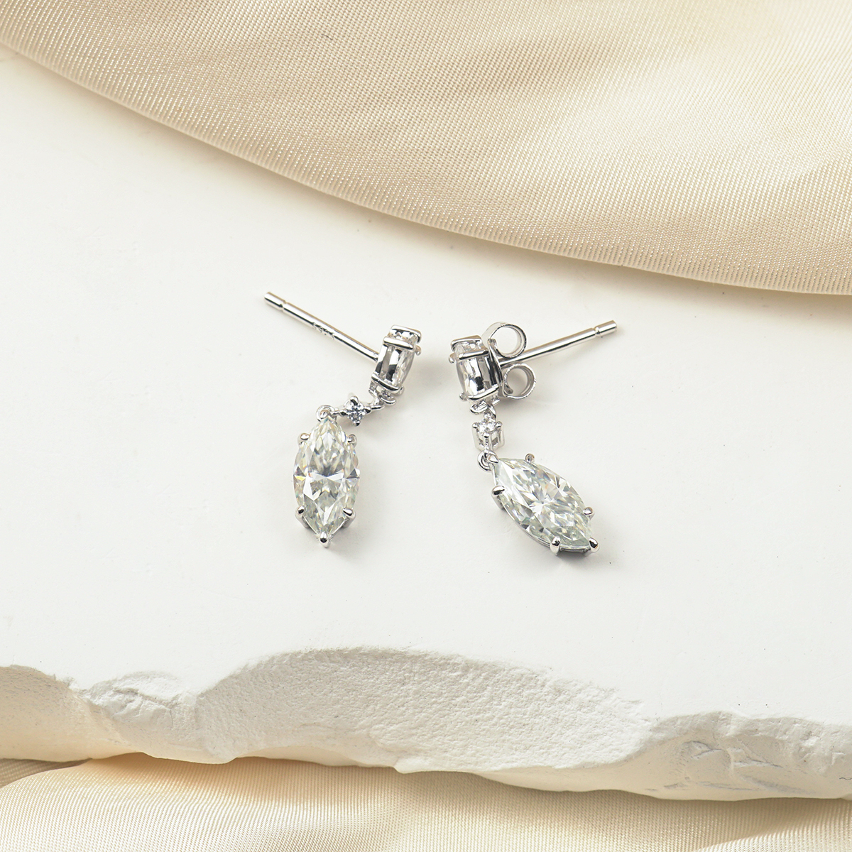 1ct Marquise Synthetic Moissanite Stud Earrings S925