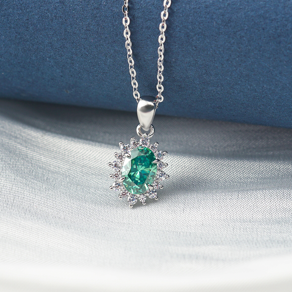 Synthetic Moissanite Pendant Necklace Chain S925