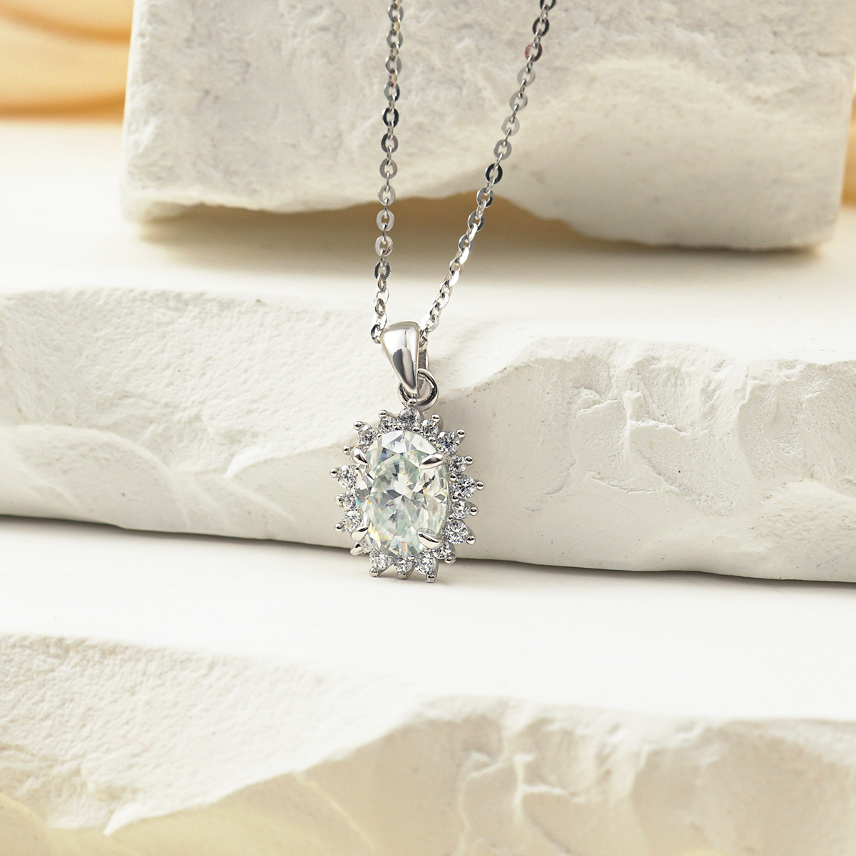 Oval D Color VVS Synthetic Moissanite Sunflower Pendant Necklace Chain S925