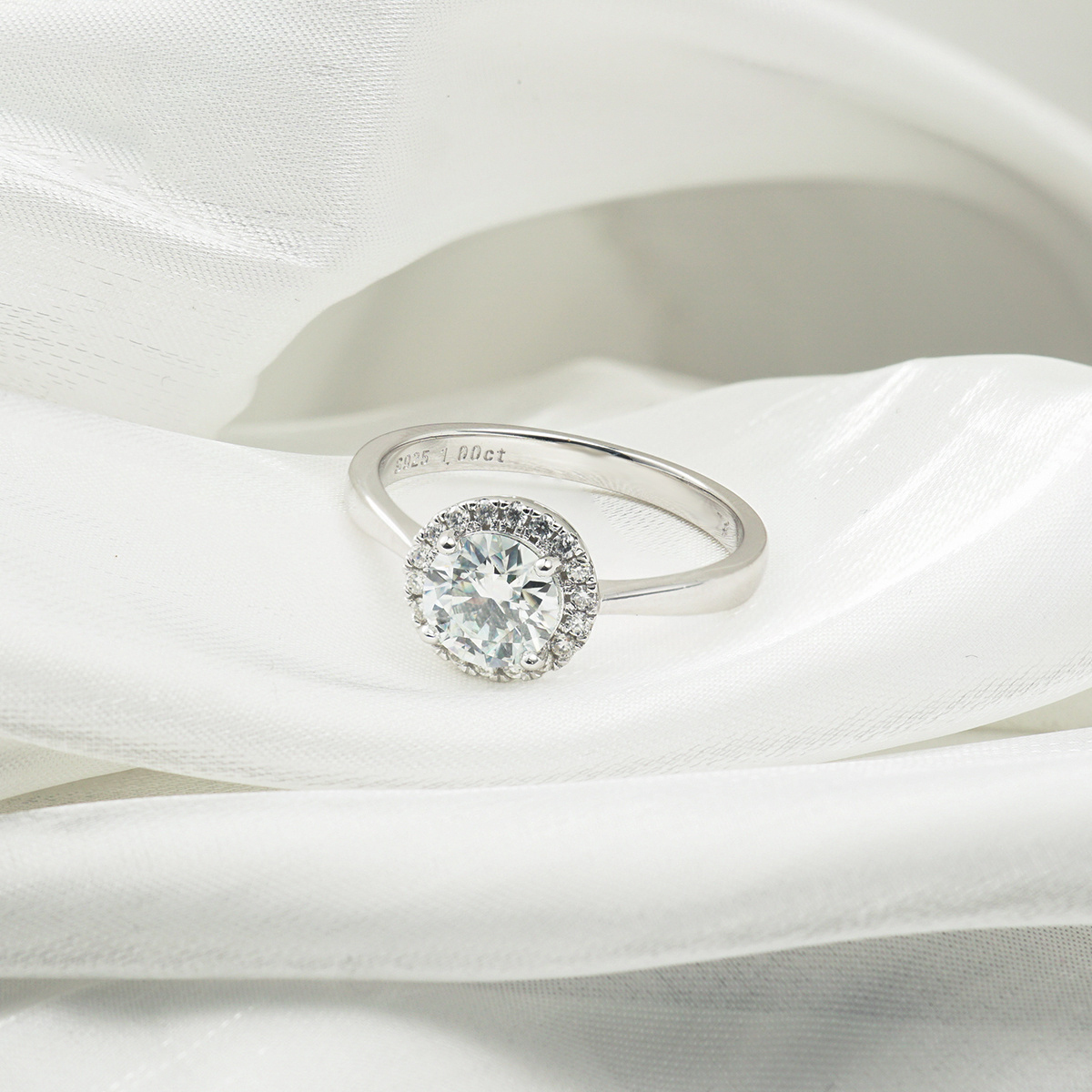 1ct Round Synthetic Moissanite Luxurious Bling Halo Ring In 925 Sterling Silver Engagement Anniversary Mother's Day Gifts