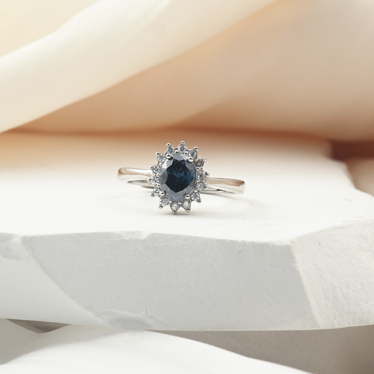 1ct Oval Synthetic Moissanite Sunflower Ring S925