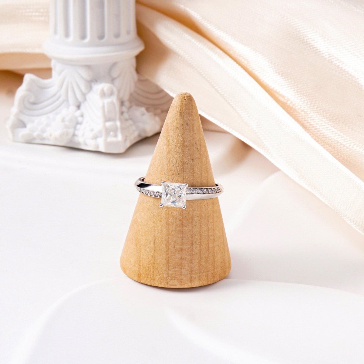 0.8ct Princess Ring Band Synthetic Moissanite Ring S925