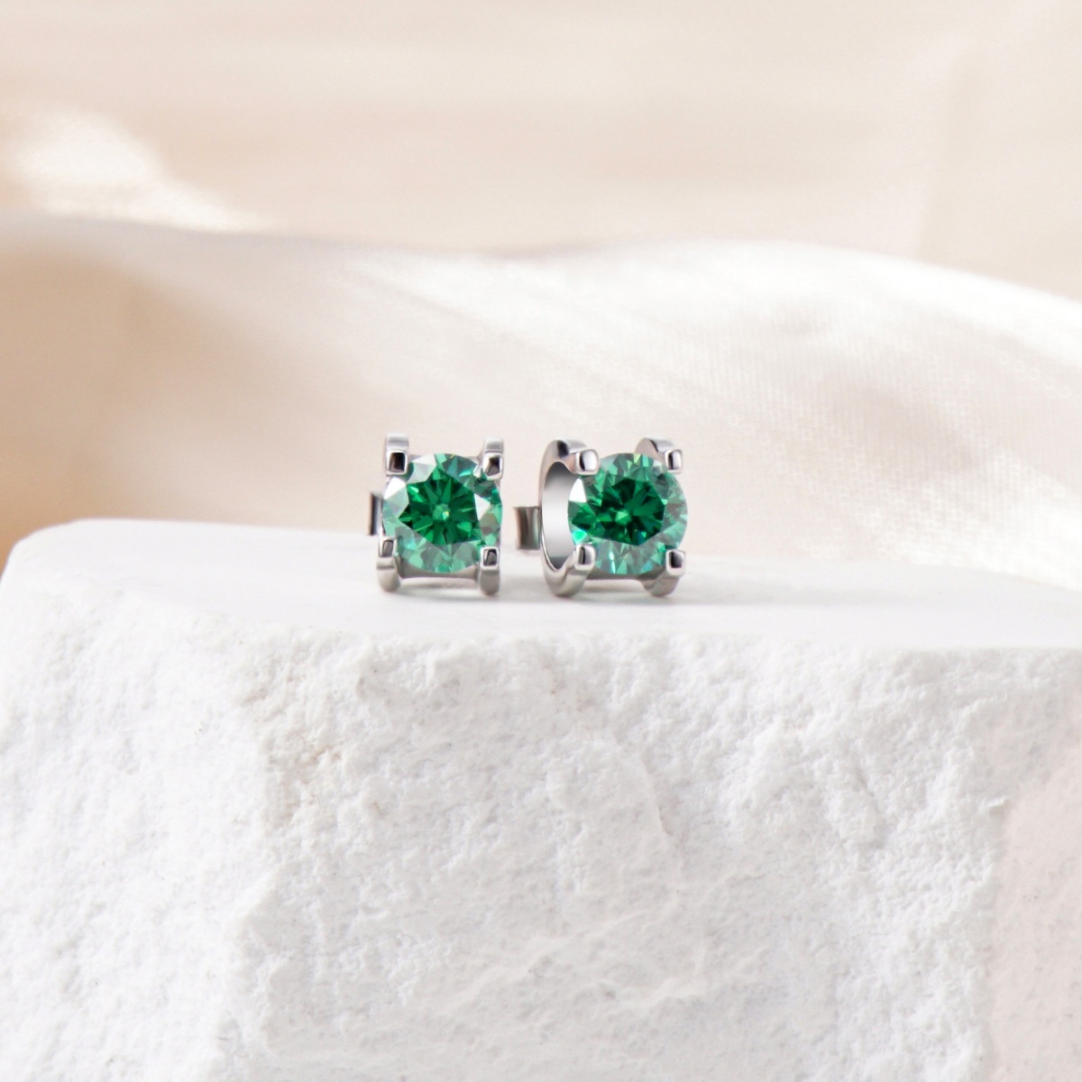 0.5ct Round Synthetic Moissanite Stud Earrings S925