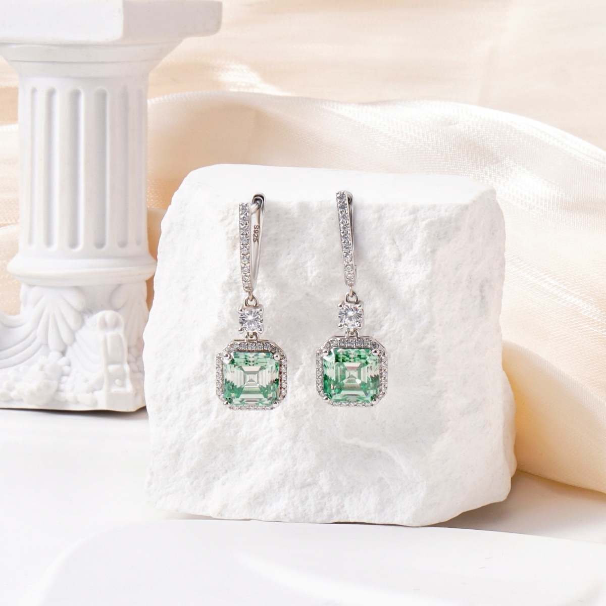 Bling Halo Dangle Earrings VVS Synthetic Moissanite Earrings S925