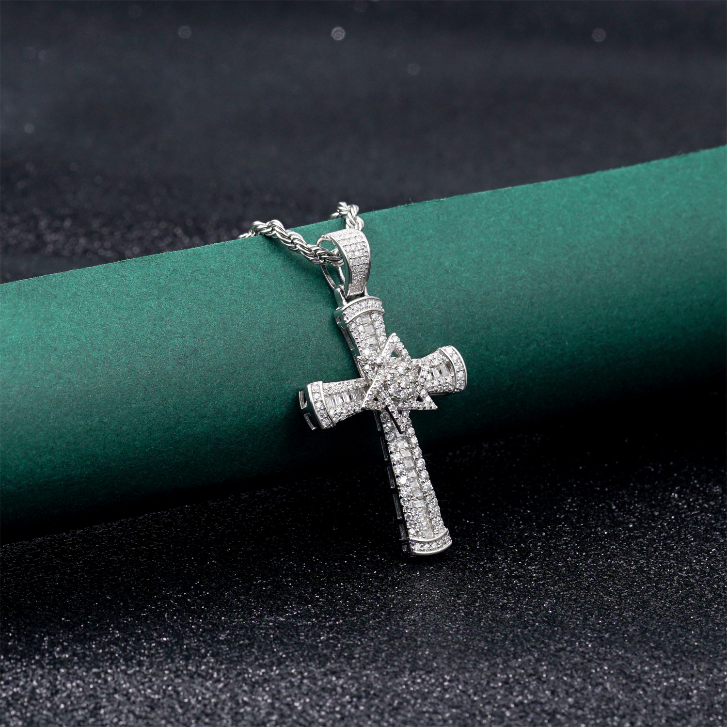 S925 3ct VVS Synthetic Moissanite Exquisite Cross Rotatable Pentagram Pendant Necklace Birthday Anniversary Gift