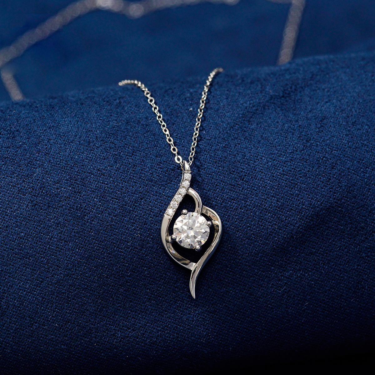 S925 1CT ROUND CUT SYNTHETIC MOISSANITE LOVE NECKLACE PENDANT GIFT FOR WOMEN
