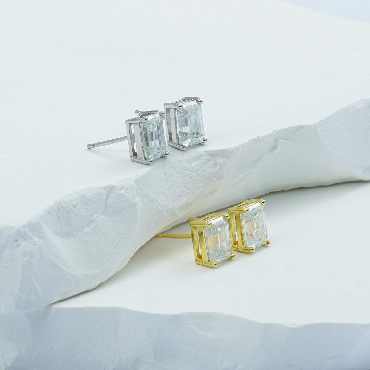 S925 Step Cut Synthetic Moissanite Stud Earrings Gift For Men Women