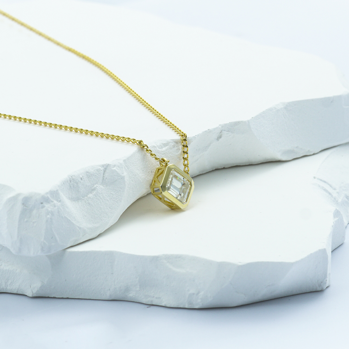 S925 3CT SYNTHETIC MOISSANITE BEZEL STYLE SOLITAIRE NECKLACE CHAIN