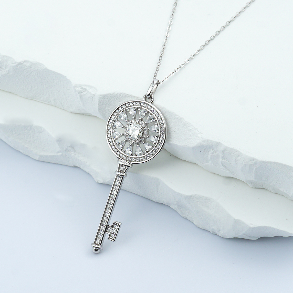 S925 SYNTHETIC MOISSANITE KEY CHARM NECKLACE CHAIN ANNIVERSARY GIFT FOR WOMEN