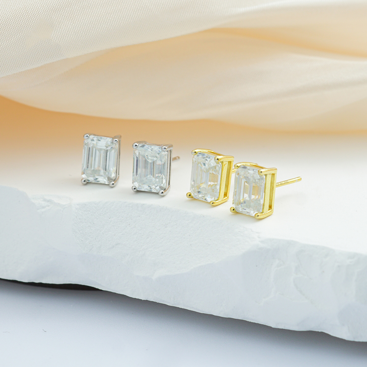 S925 Step Cut Synthetic Moissanite Stud Earrings Gift For Men Women