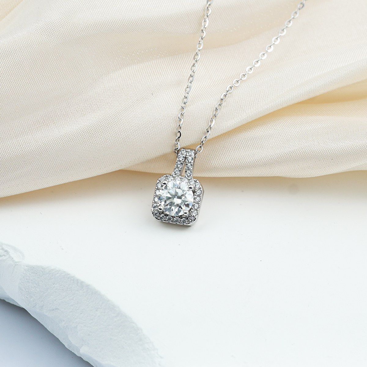 S925 SYNTHETIC MOISSANITE SQUARE HALO ETERNITY NECKLACE PENDANT