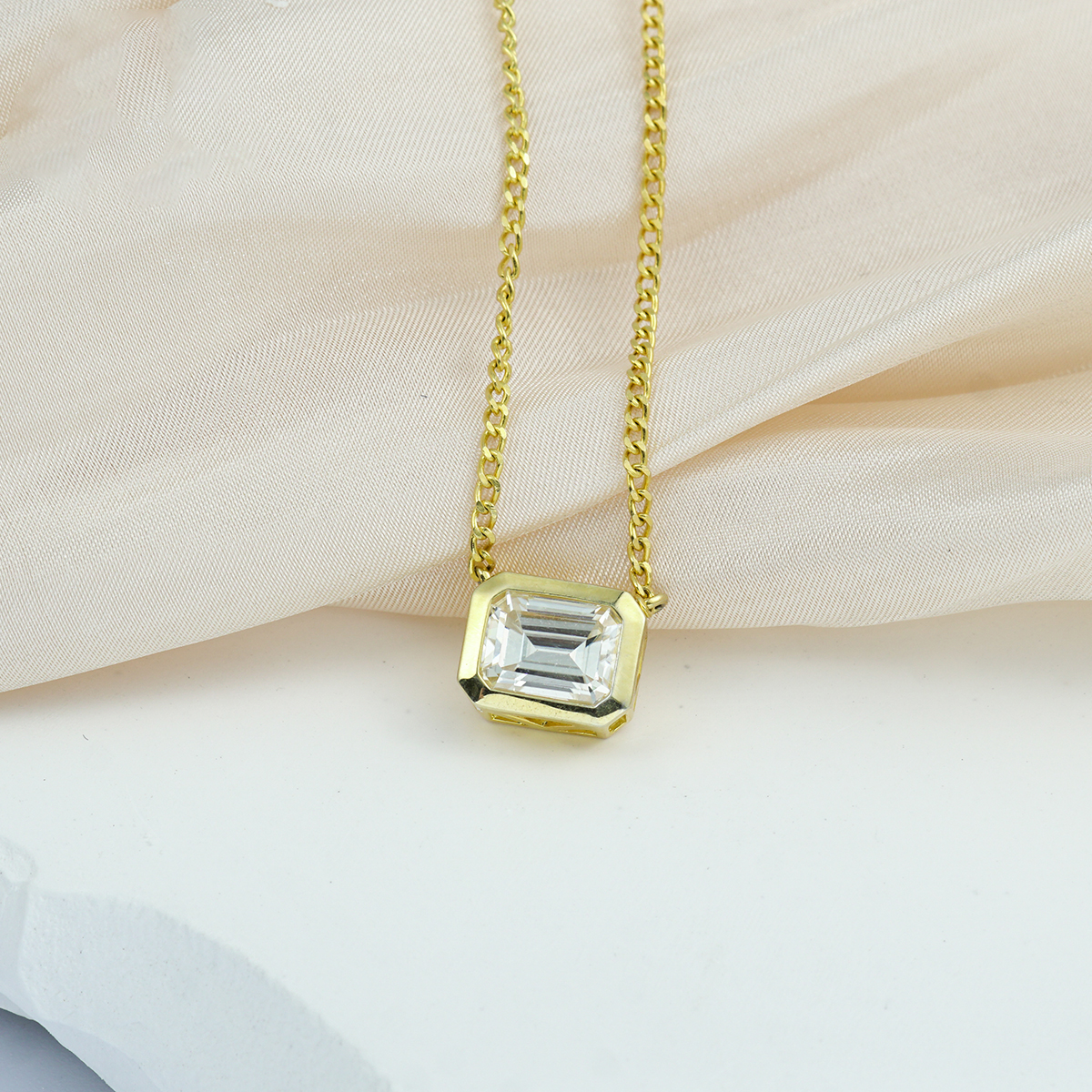 S925 3CT SYNTHETIC MOISSANITE BEZEL STYLE SOLITAIRE NECKLACE CHAIN