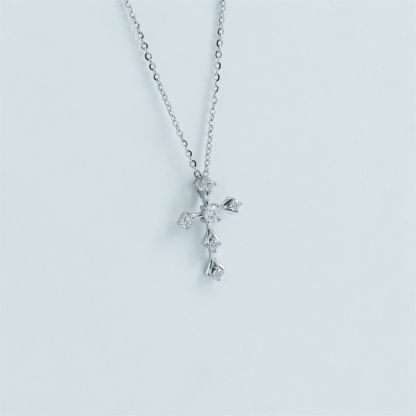 S925 Synthetic Moissanite Cross Necklace 18inches