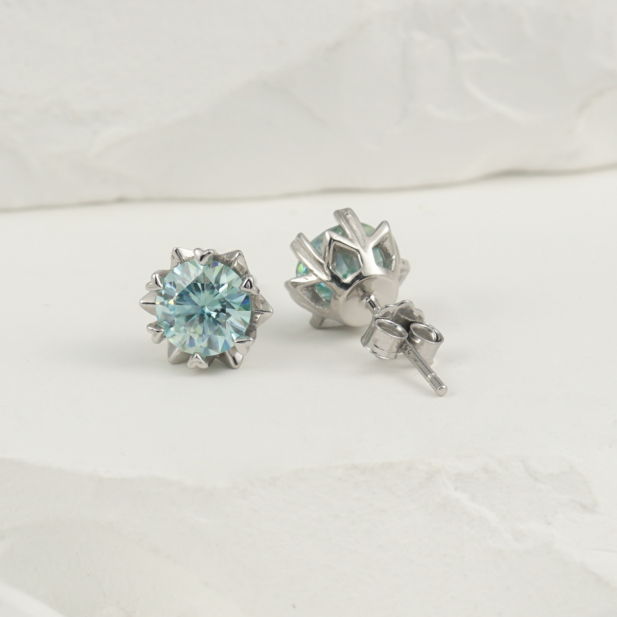 1ct Round Synthetic Moissanite Snow Stud Earrings S925