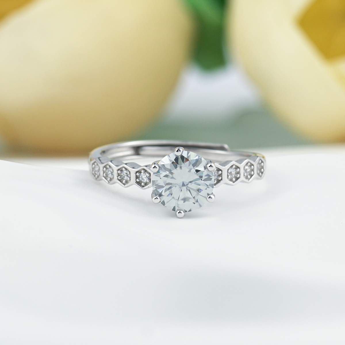 1ct Round Synthetic Moissanite Honeycomb Ring S925